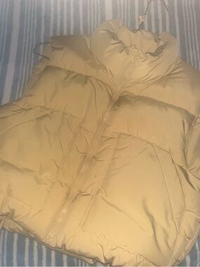 Love Tree Cream Quilted Puffer Vest with High Collar